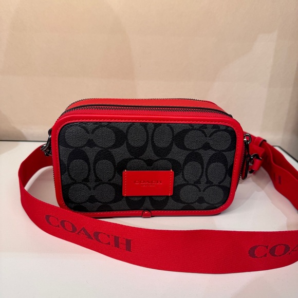 Coach Other - coach Wyatt Crossbody In Colorblock Signature Canvas cp185